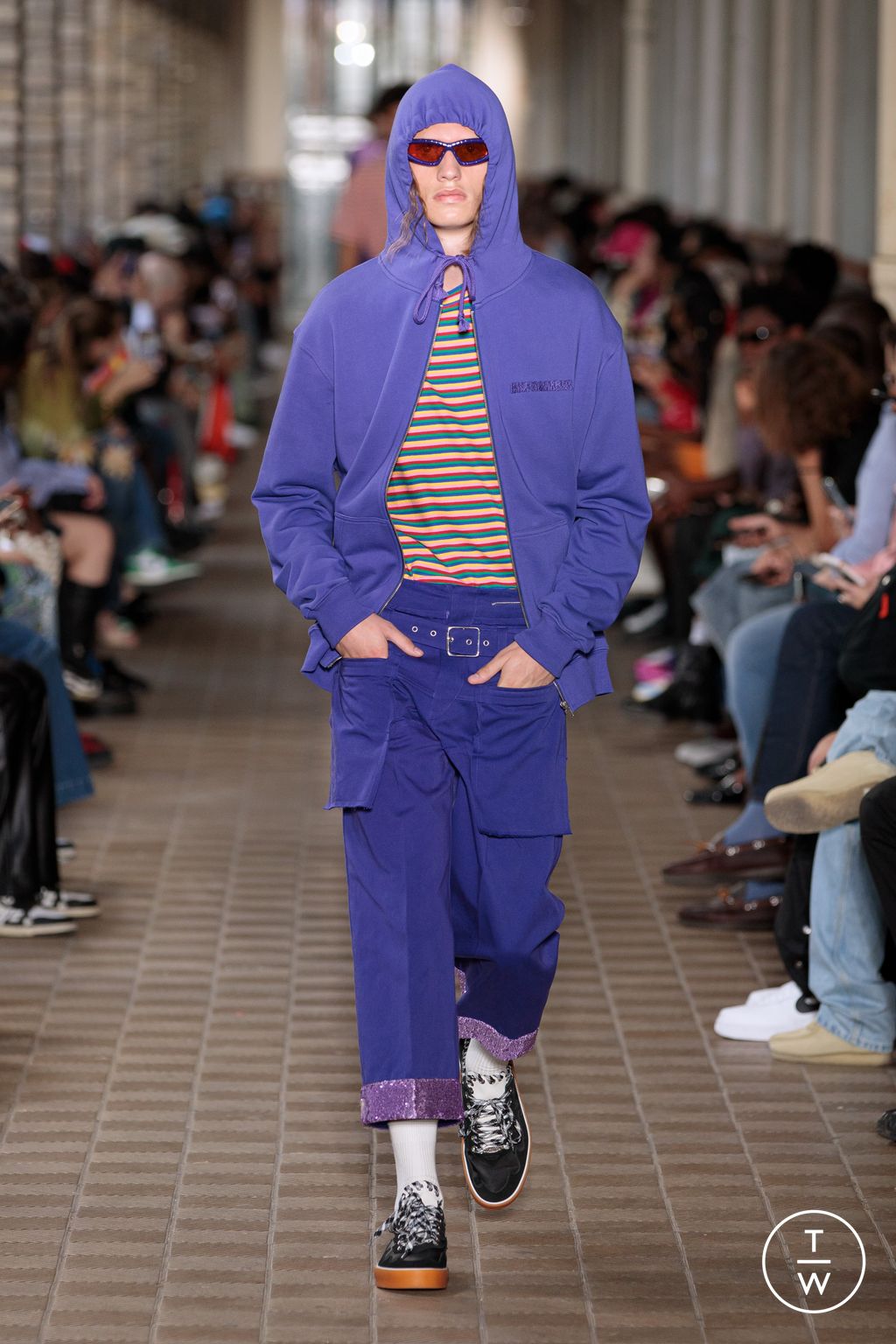 Fashion Week Paris Spring/Summer 2023 look 13 de la collection Bluemarble menswear