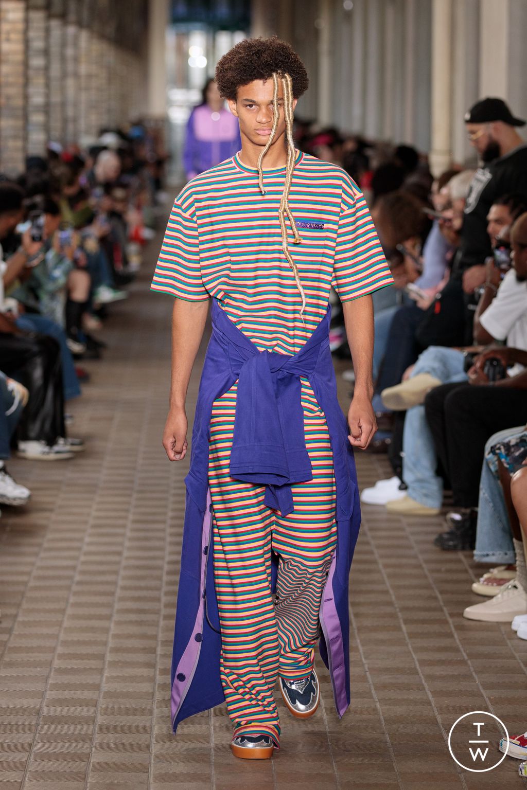 Fashion Week Paris Spring/Summer 2023 look 14 de la collection Bluemarble menswear