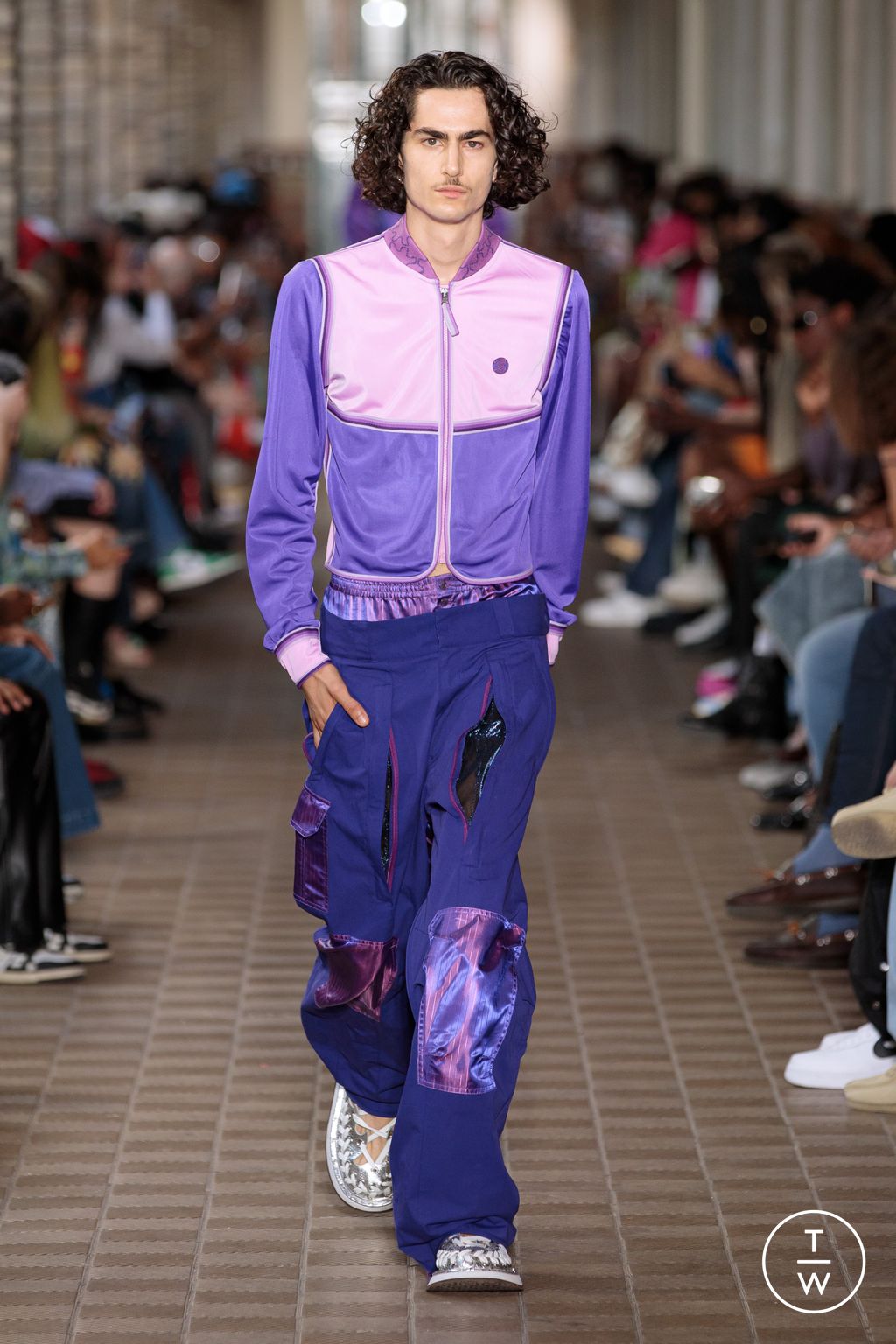 Fashion Week Paris Spring/Summer 2023 look 15 de la collection Bluemarble menswear