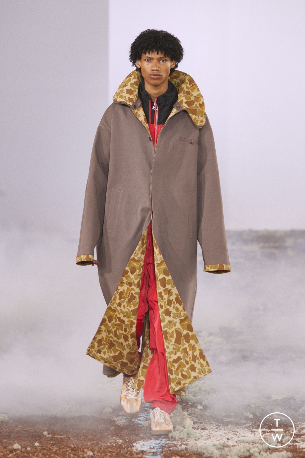 Fashion Week Paris Spring/Summer 2026 look 14 from the Bluemarble collection menswear