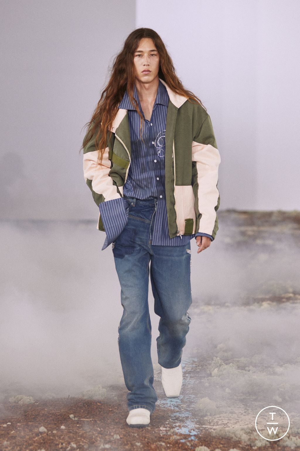 Fashion Week Paris Spring/Summer 2026 look 35 from the Bluemarble collection menswear