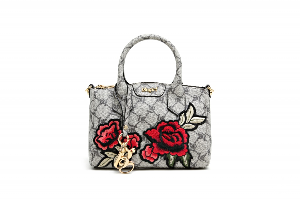 Fashion Week  Fall/Winter 2017 look 32 from the Blugirl collection 女装配饰