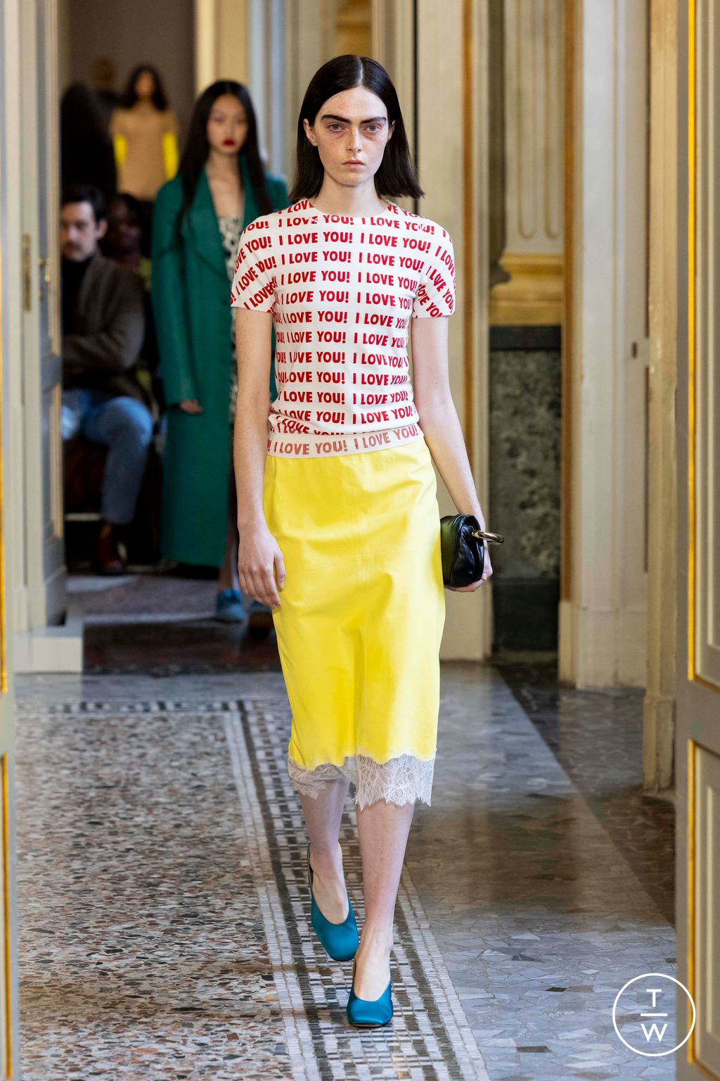 Fashion Week Milan Fall/Winter 2024 look 18 de la collection Blumarine womenswear