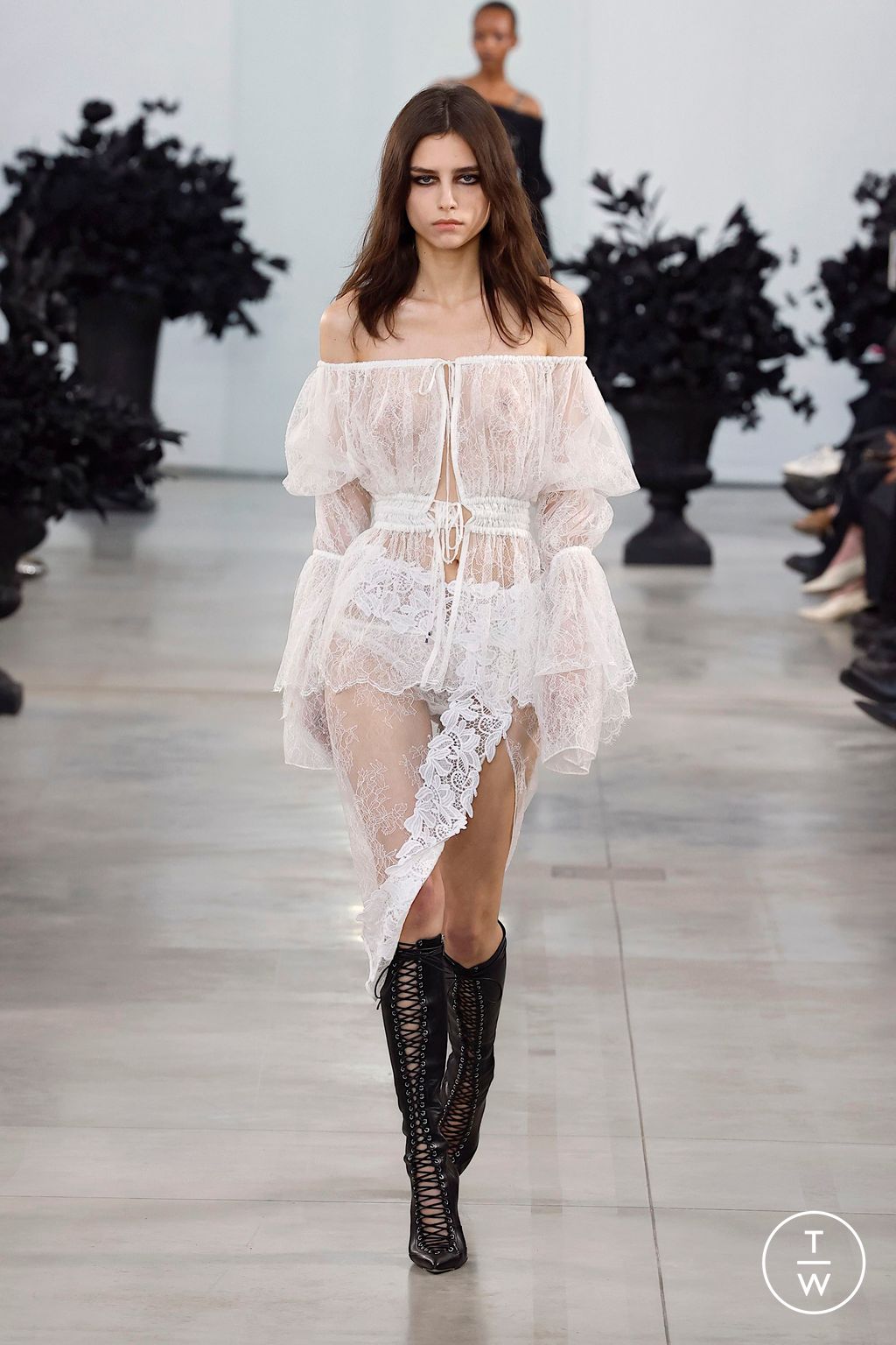 Fashion Week Milan Fall/Winter 2025 look 16 from the Blumarine collection womenswear