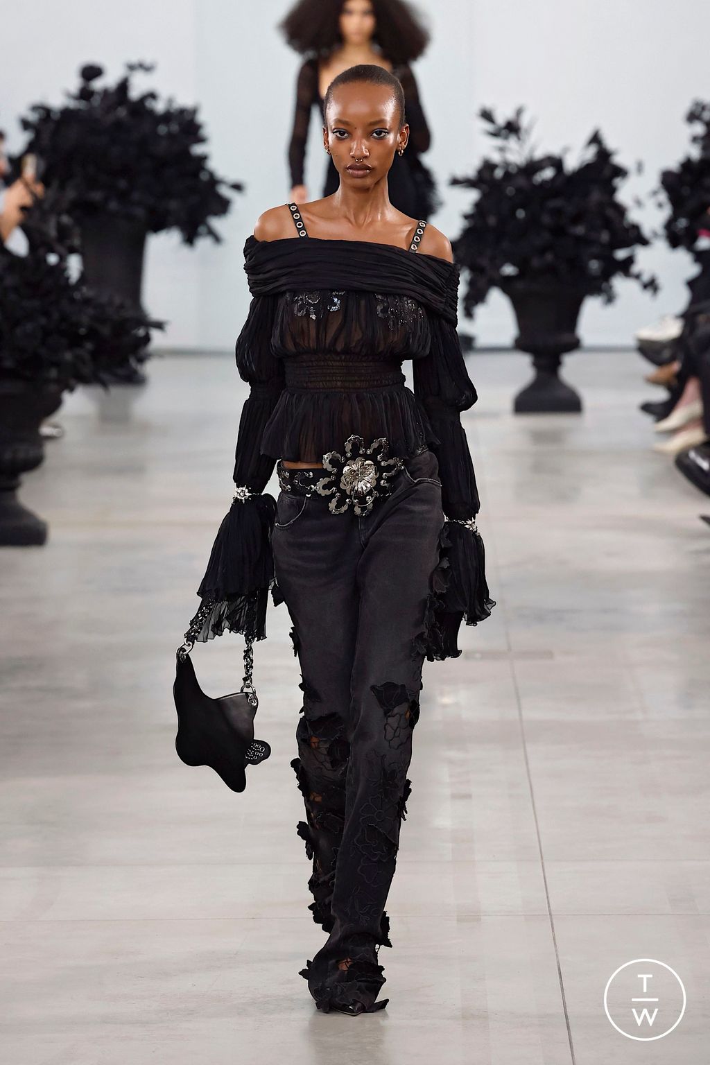 Fashion Week Milan Fall/Winter 2025 look 17 from the Blumarine collection womenswear