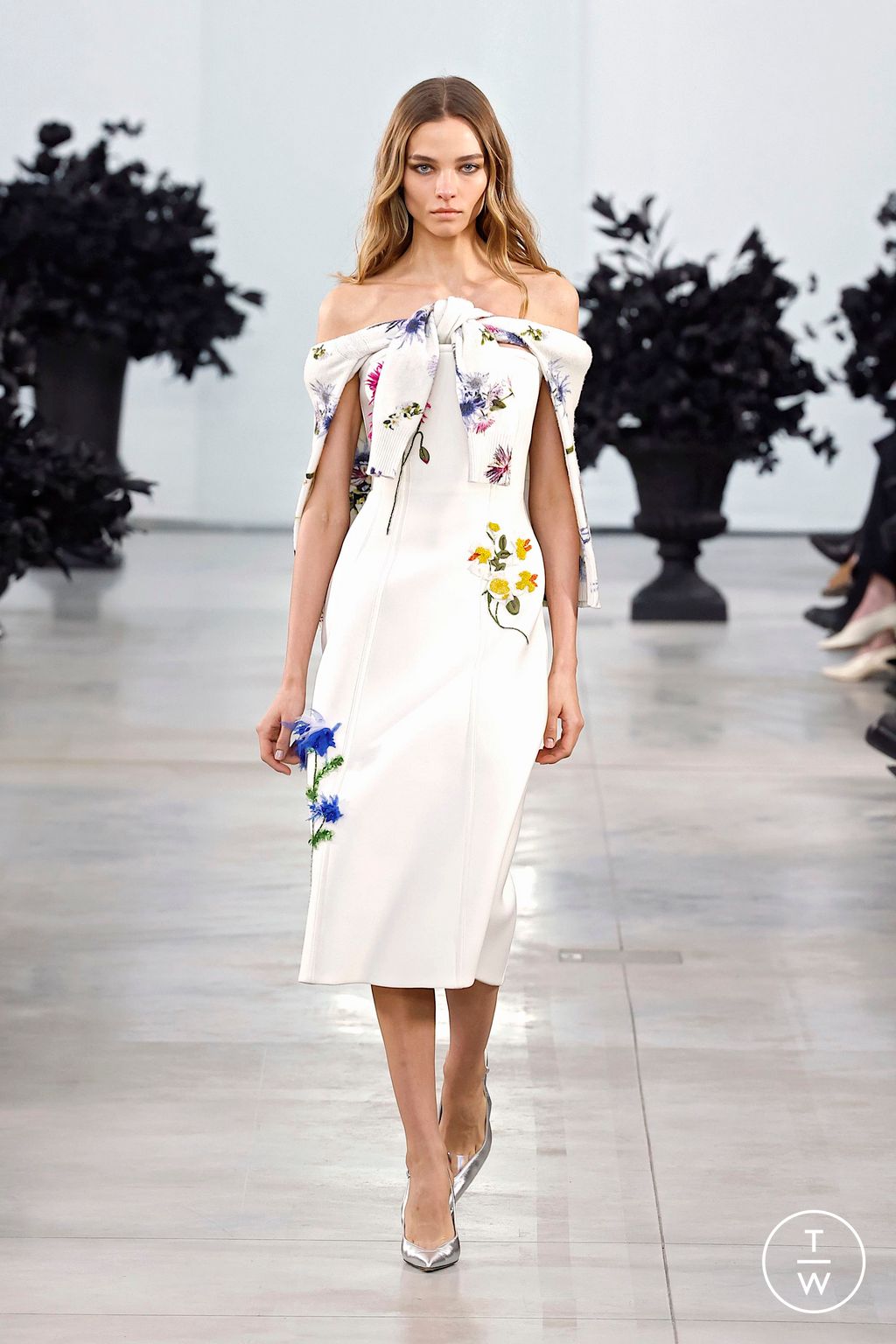 Fashion Week Milan Fall/Winter 2025 look 34 from the Blumarine collection womenswear