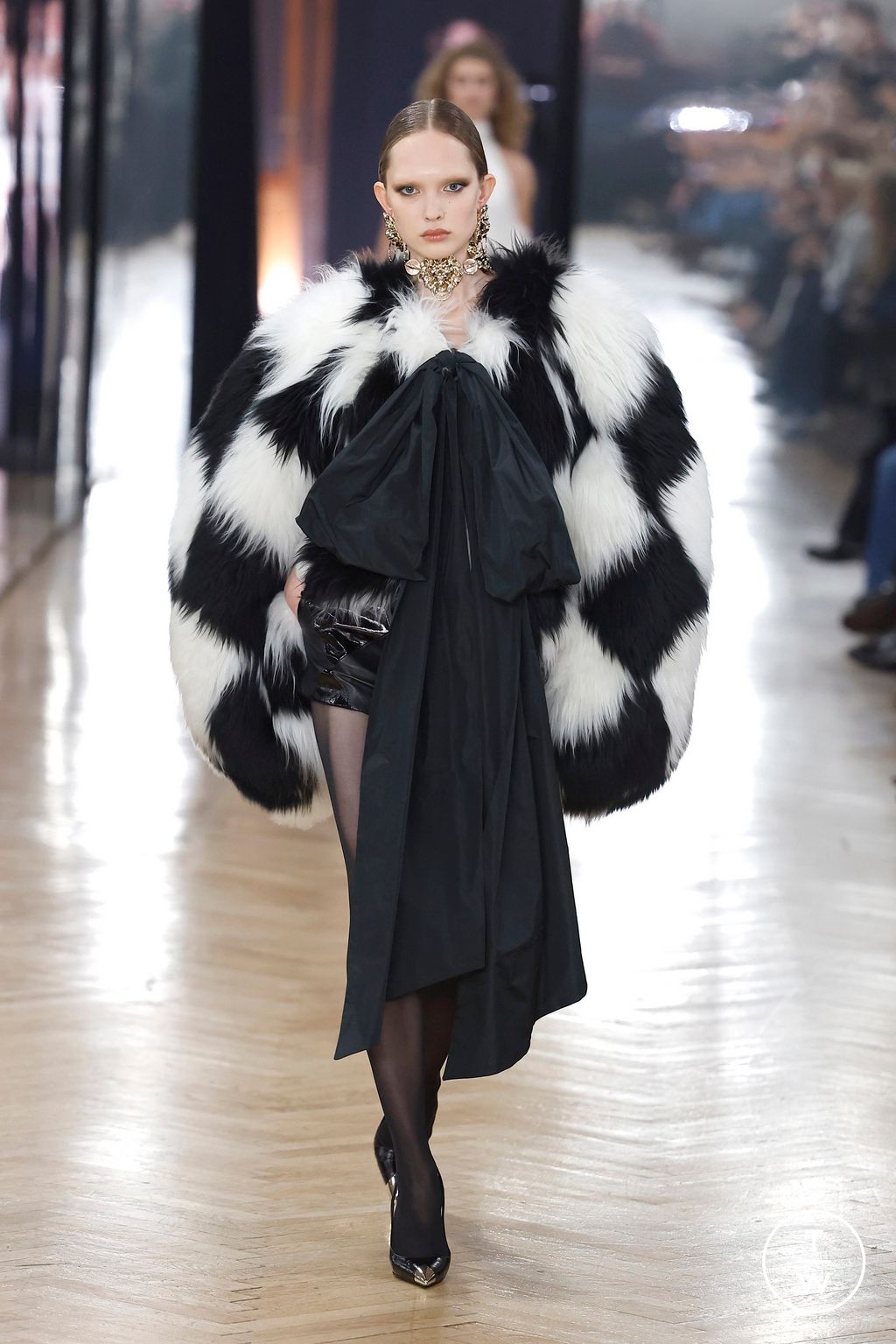 Fashion Week Milan Fall/Winter 2026 look 38 from the Blumarine collection 女装