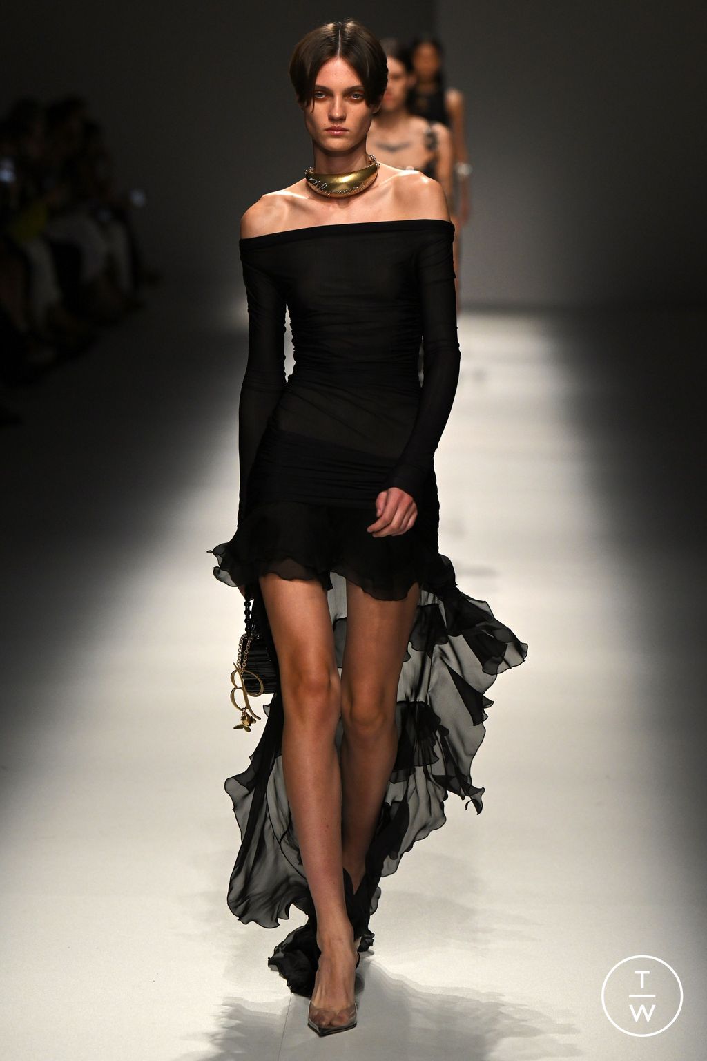 Fashion Week Milan Spring/Summer 2024 look 32 from the Blumarine collection 女装