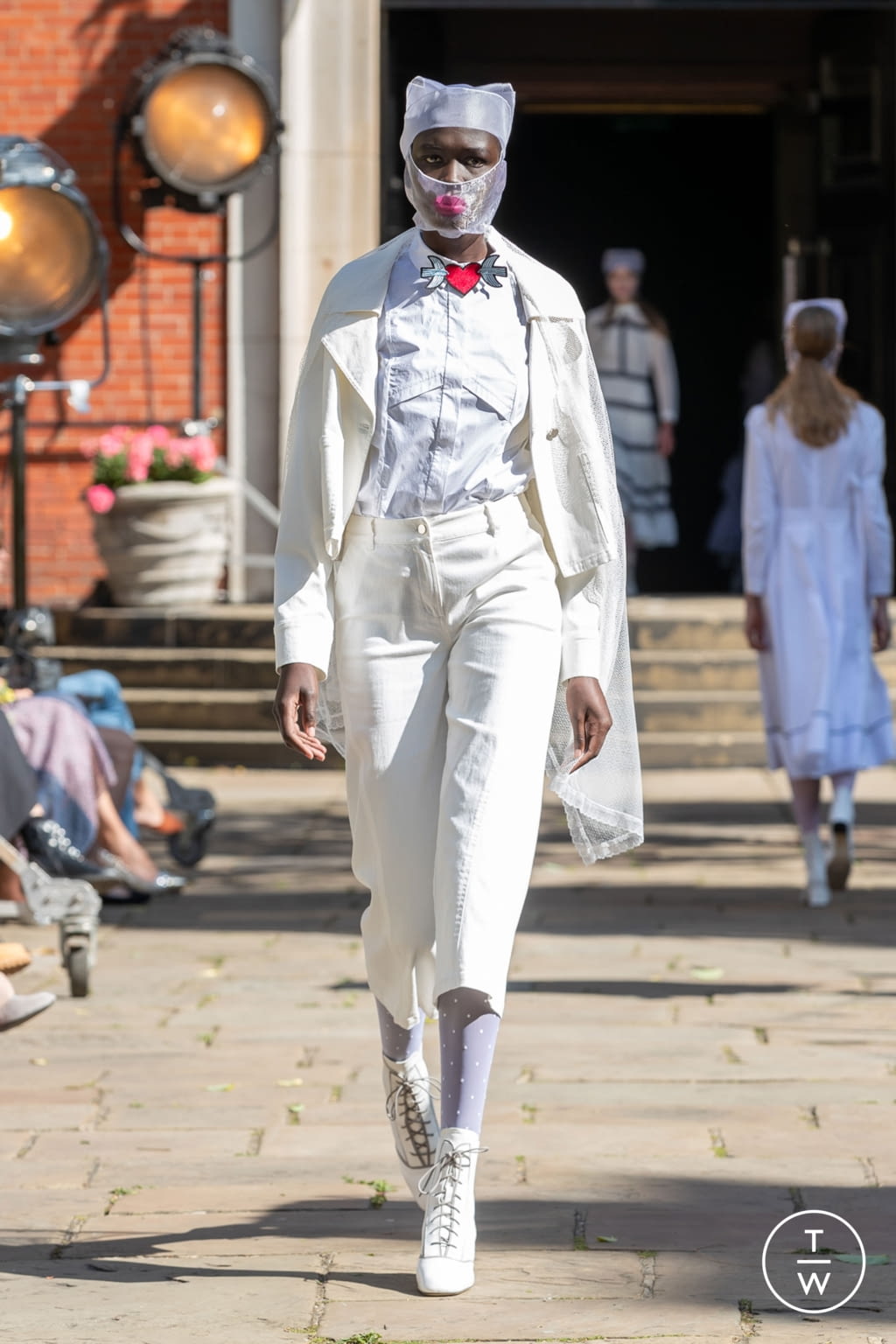 Fashion Week London Spring/Summer 2021 look 3 from the Bora Aksu collection 女装