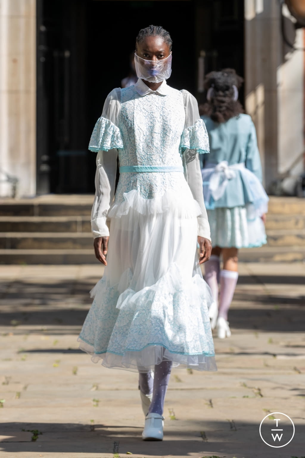 Fashion Week London Spring/Summer 2021 look 14 from the Bora Aksu collection 女装