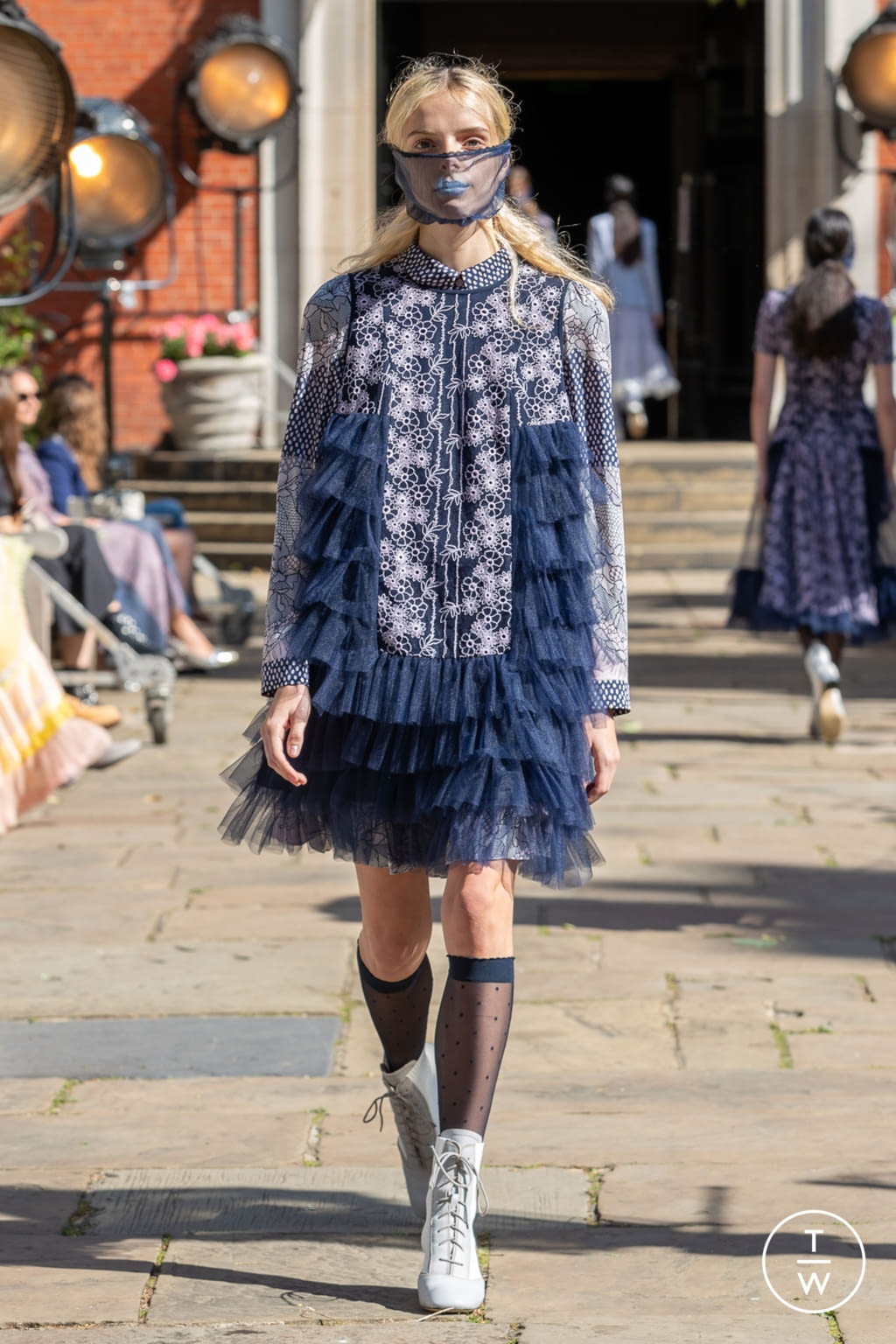 Fashion Week London Spring/Summer 2021 look 17 de la collection Bora Aksu womenswear
