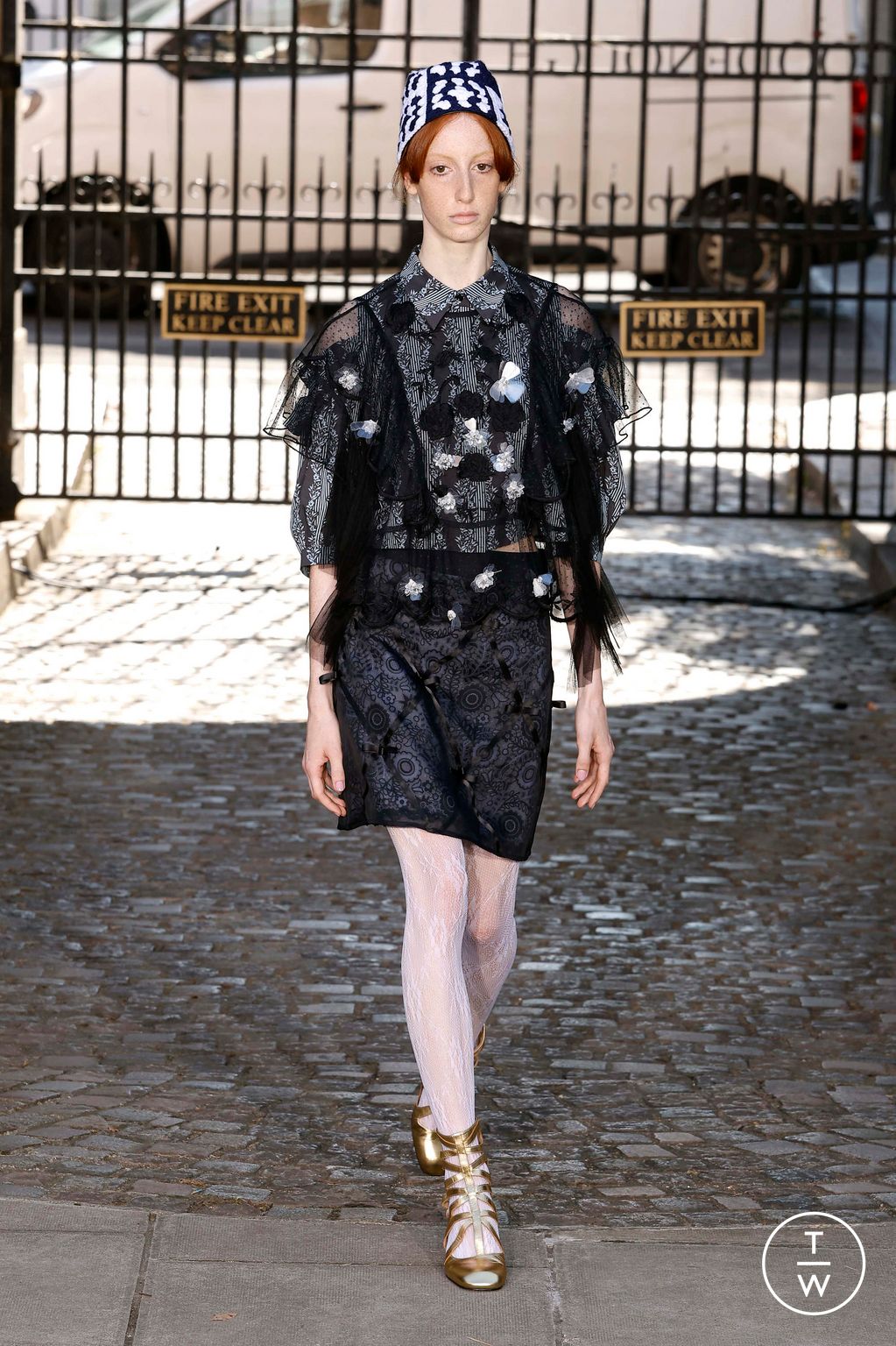 Fashion Week London Spring/Summer 2024 look 15 de la collection Bora Aksu womenswear