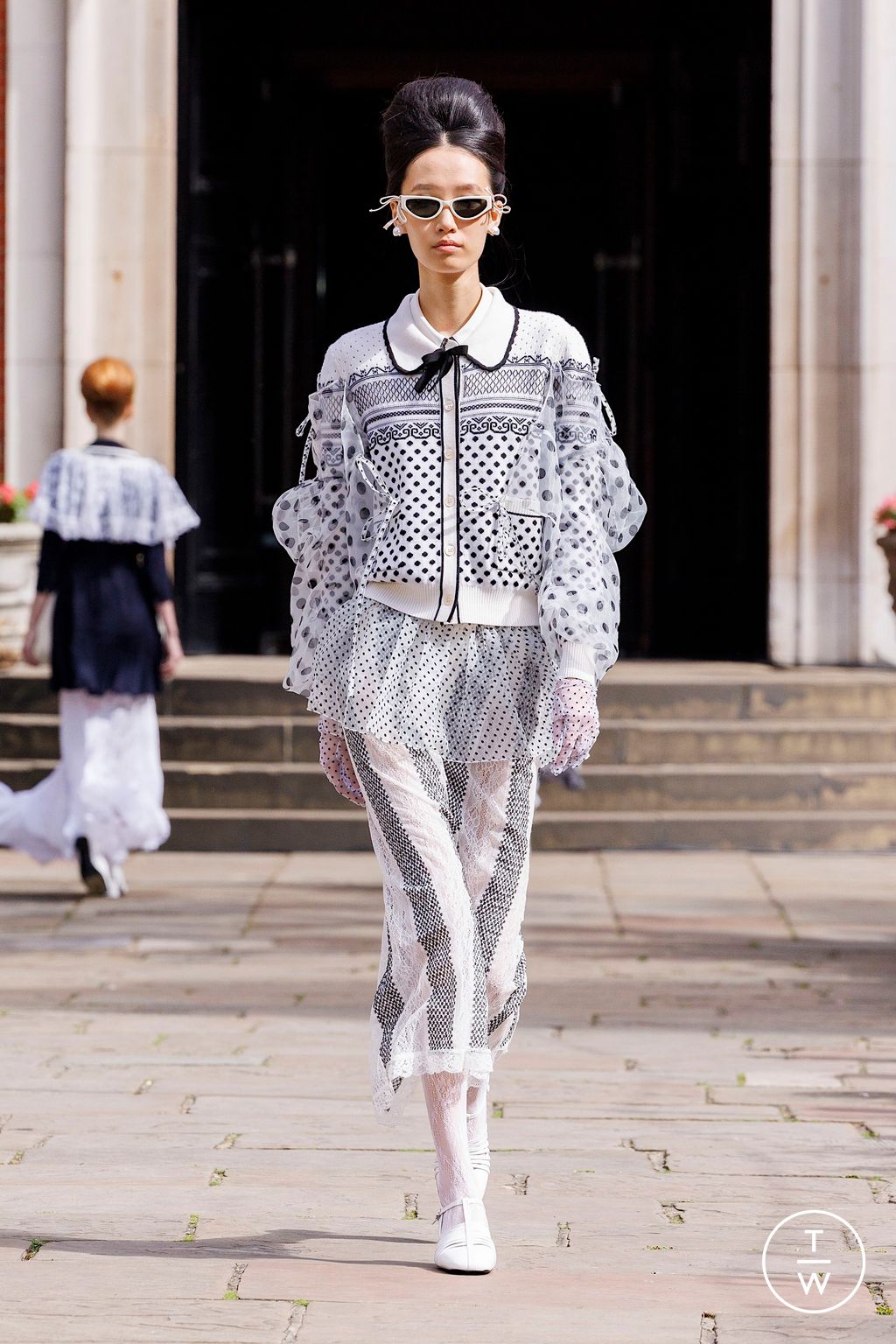 Fashion Week London Spring/Summer 2025 look 13 from the Bora Aksu collection womenswear