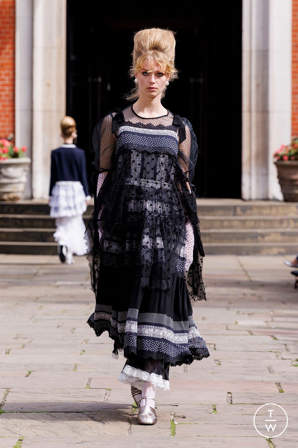 Fashion Week London Spring/Summer 2025 look 15 from the Bora Aksu collection womenswear