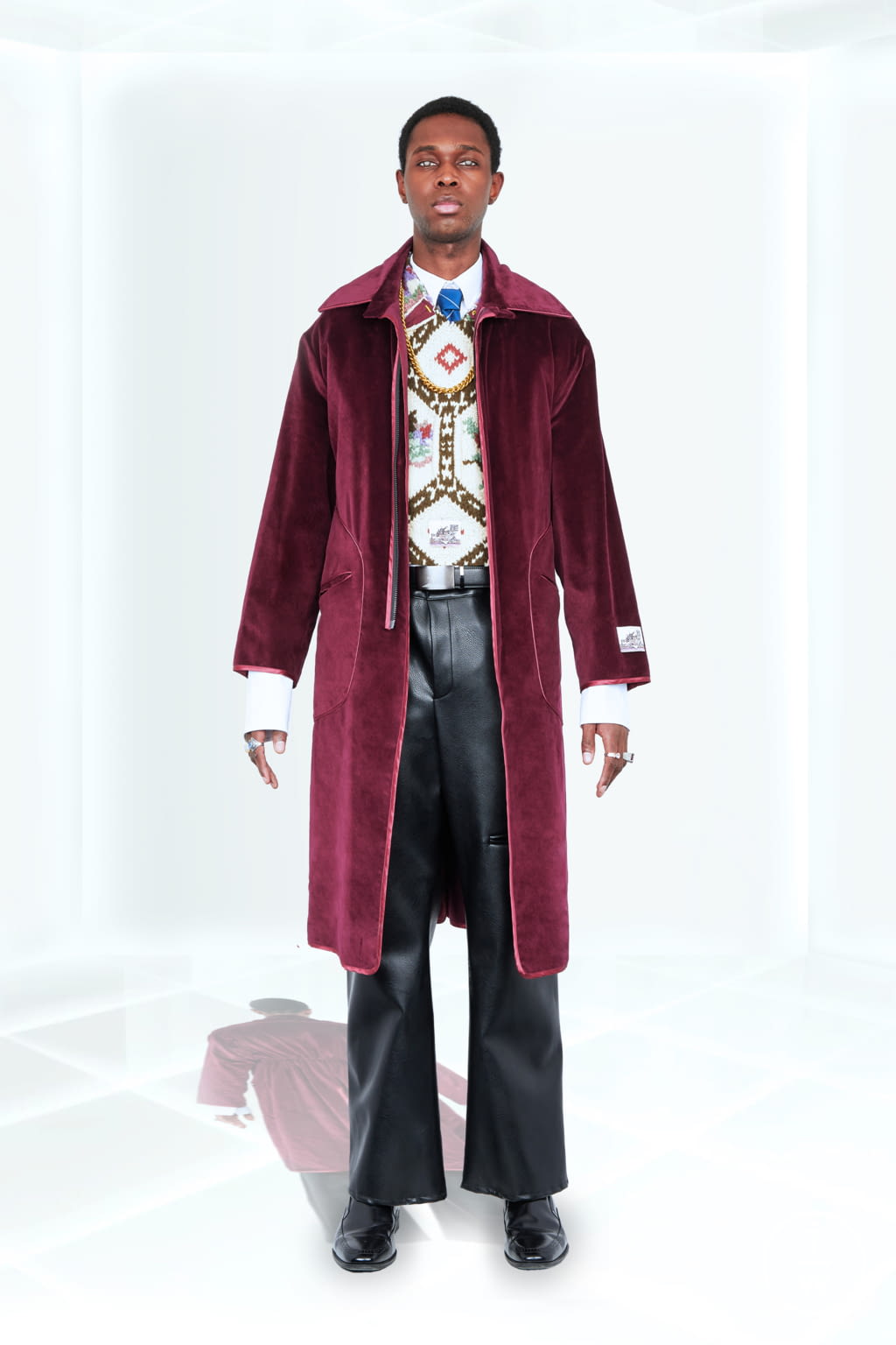 Fashion Week Paris Fall/Winter 2021 look 8 from the Boramy Viguier collection menswear