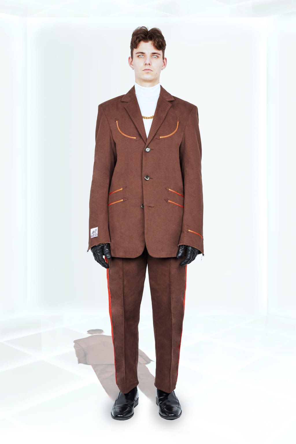 Fashion Week Paris Fall/Winter 2021 look 14 de la collection Boramy Viguier menswear