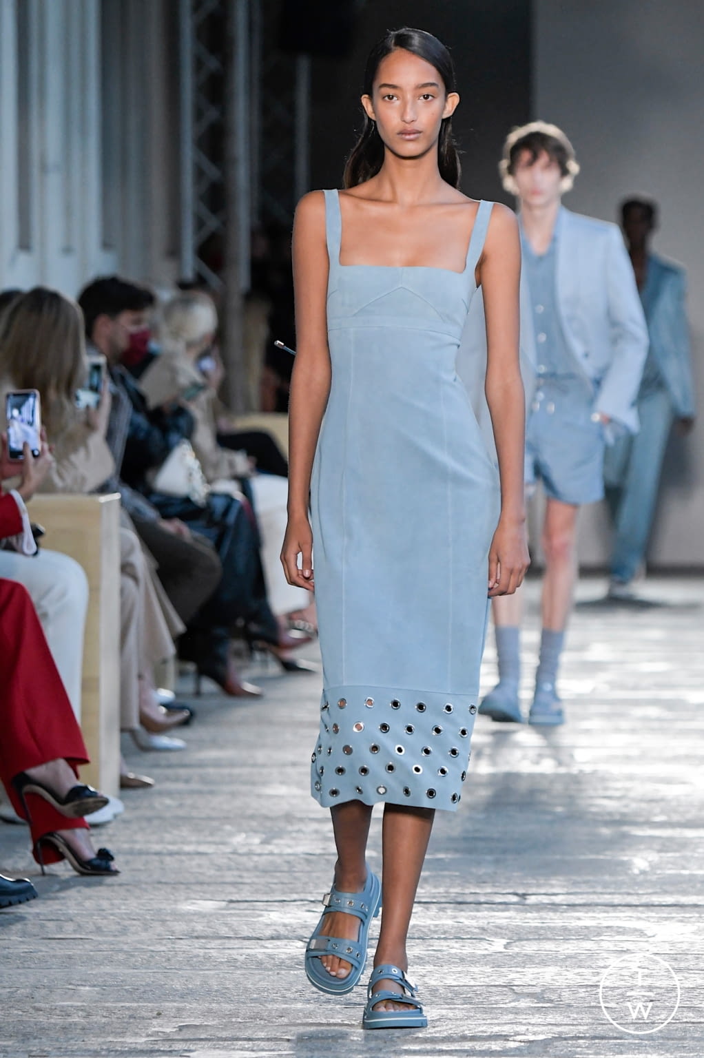 Fashion Week Milan Spring/Summer 2021 look 6 de la collection Boss womenswear