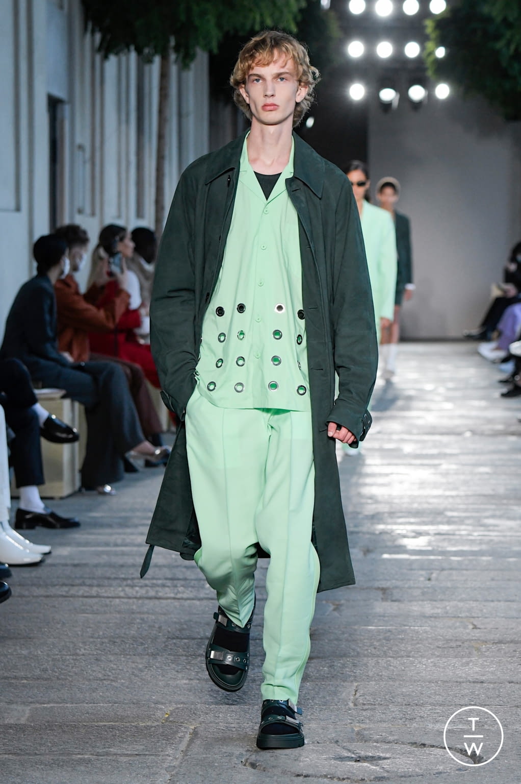 Fashion Week Milan Spring/Summer 2021 look 32 from the Boss collection 女装