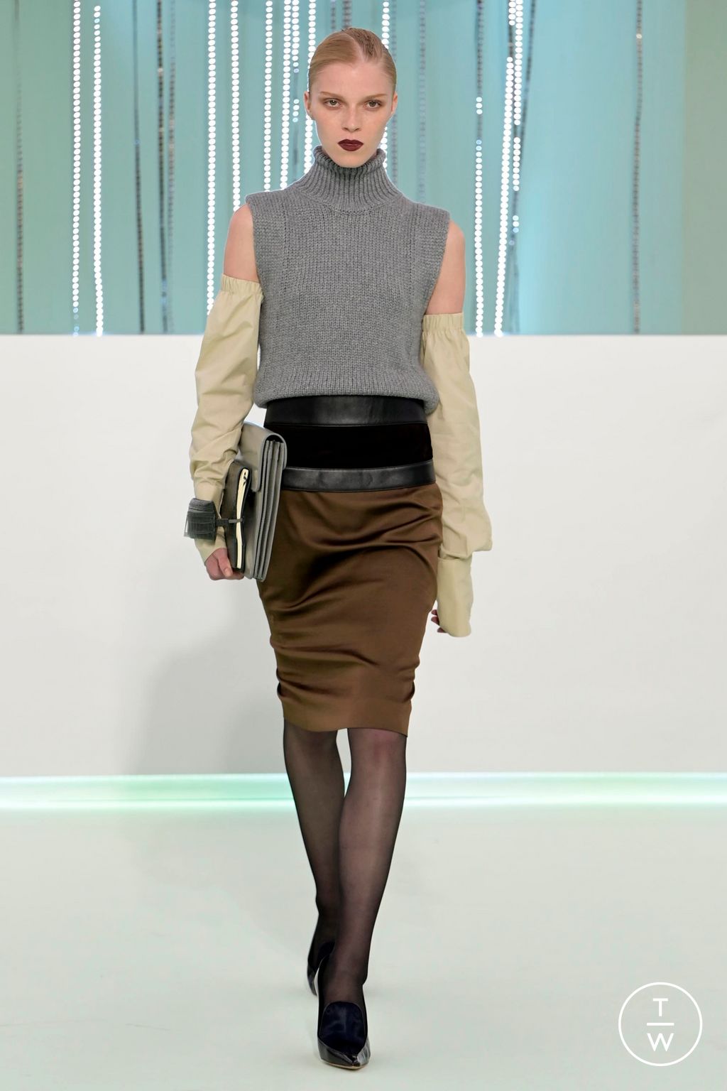 Fashion Week Milan Fall/Winter 2023 look 25 from the Boss collection womenswear
