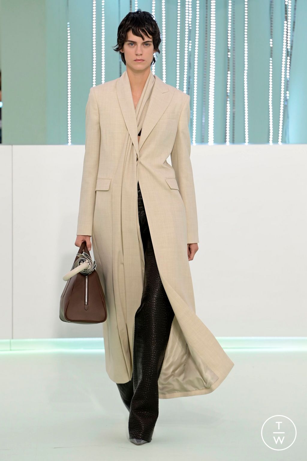 Fashion Week Milan Fall/Winter 2023 look 61 from the Boss collection 女装