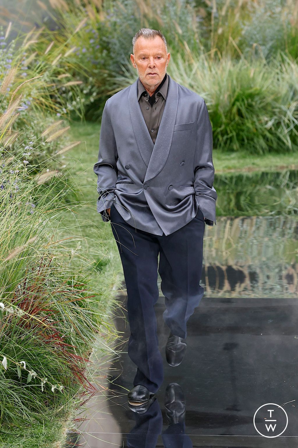 Fashion Week Milan Spring/Summer 2025 look 52 from the Boss collection 女装