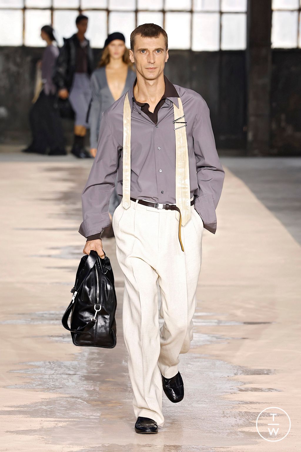 Fashion Week Milan Spring/Summer 2026 look 48 from the Boss collection 女装