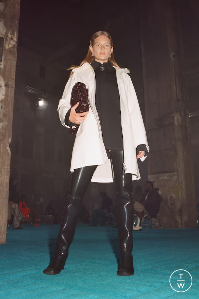 Fashion Week Milan Fall/Winter 2021 look 42 from the Bottega Veneta collection womenswear