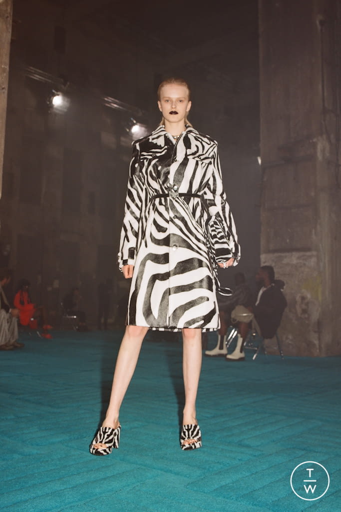 Fashion Week Milan Fall/Winter 2021 look 56 from the Bottega Veneta collection womenswear