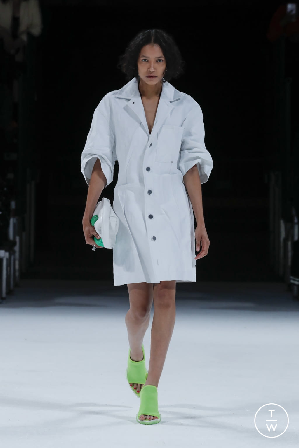 Fashion Week Milan Spring/Summer 2022 look 1 from the Bottega Veneta collection womenswear