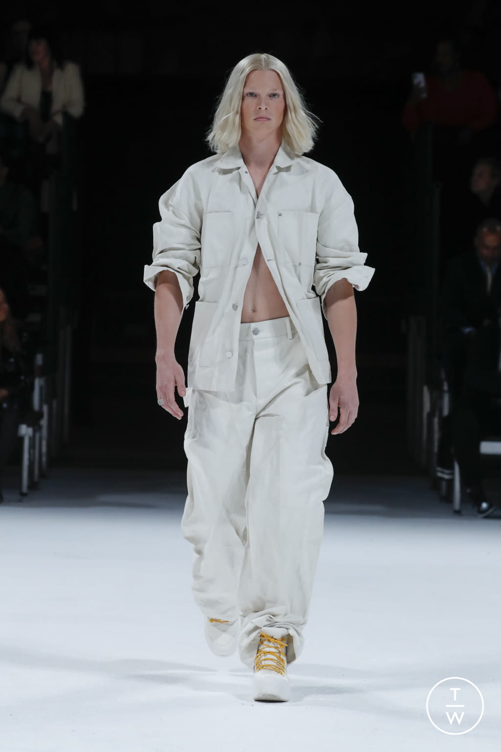 Fashion Week Milan Spring/Summer 2022 look 6 from the Bottega Veneta collection 女装