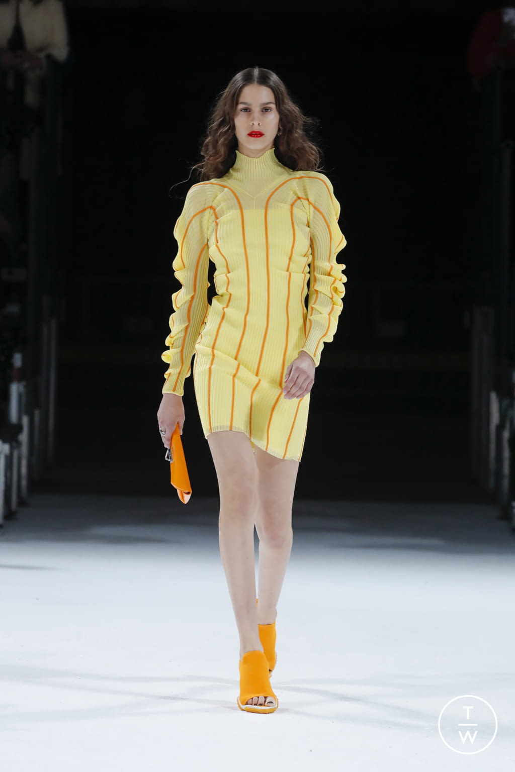 Fashion Week Milan Spring/Summer 2022 look 23 from the Bottega Veneta collection womenswear