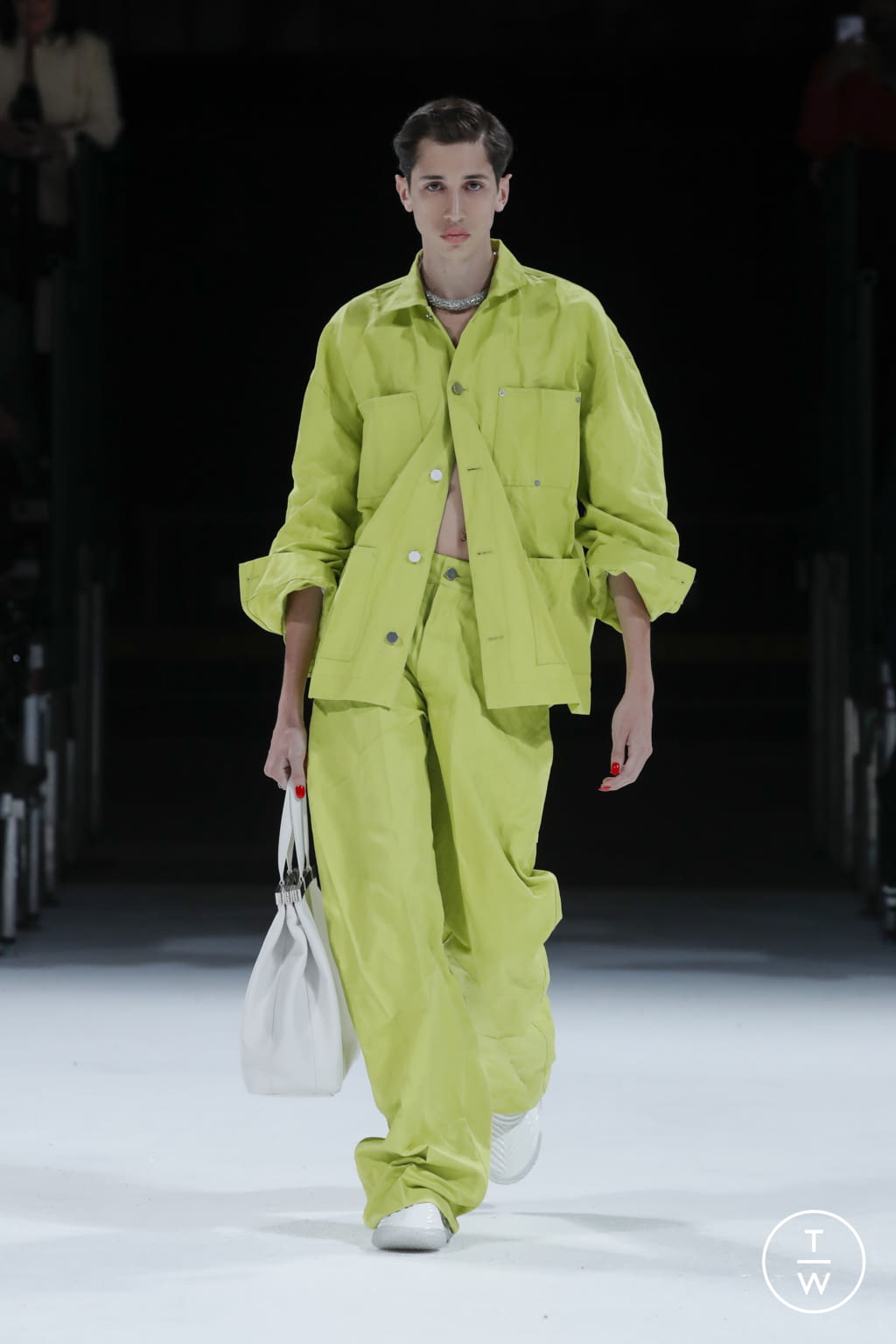 Fashion Week Milan Spring/Summer 2022 look 24 from the Bottega Veneta collection 女装