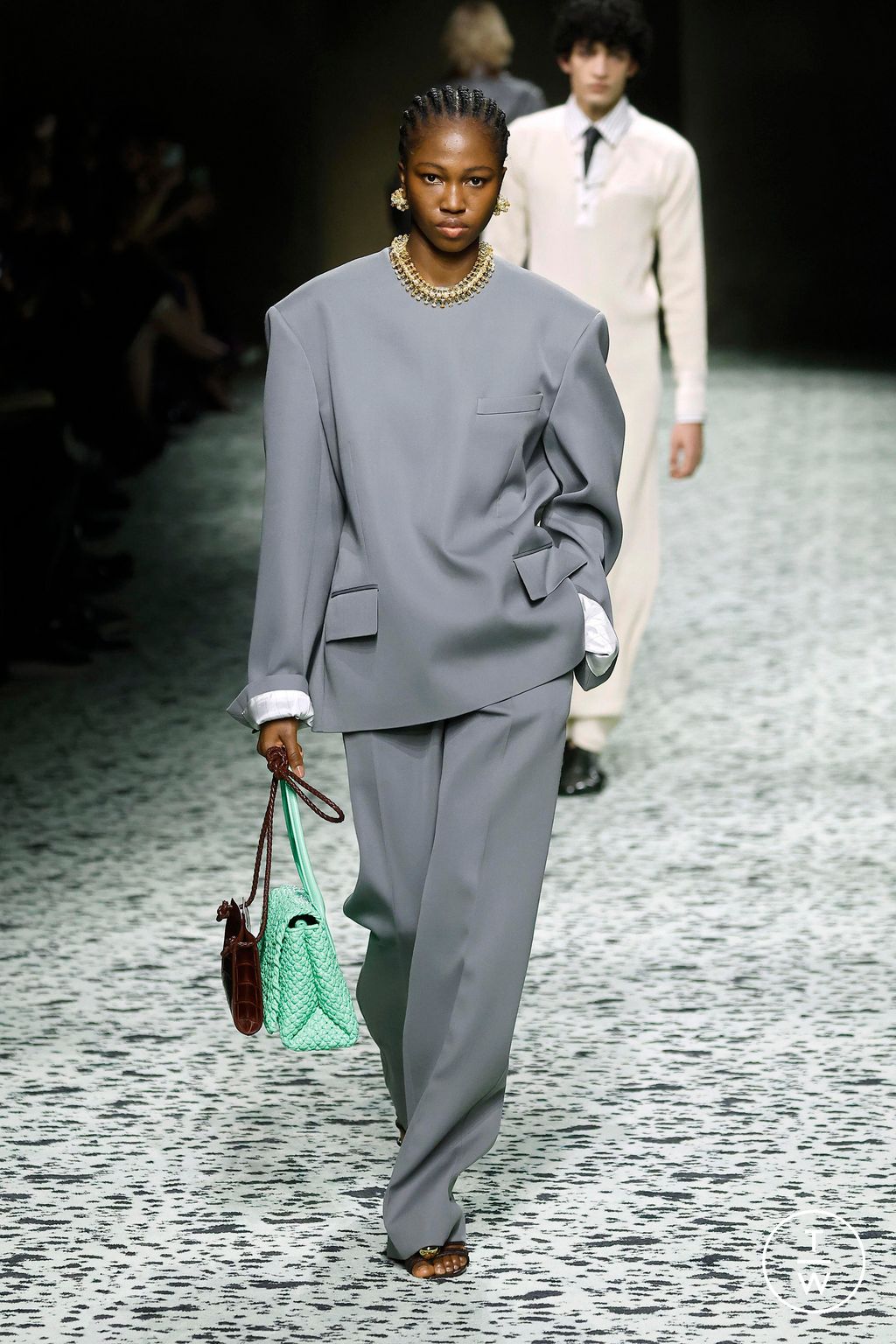 Fashion Week Milan Fall/Winter 2023 look 18 de la collection Bottega Veneta womenswear