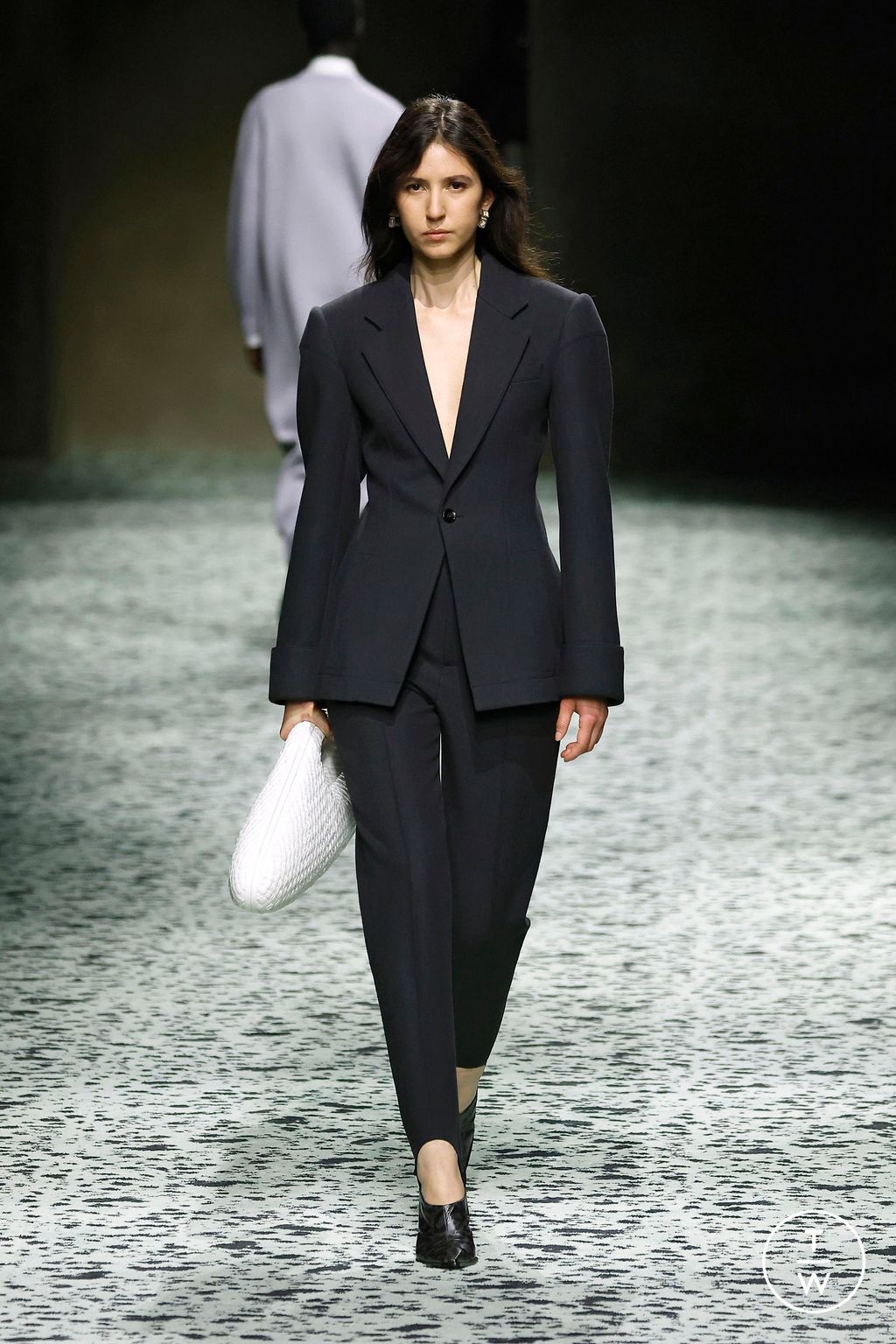 Fashion Week Milan Fall/Winter 2023 look 22 de la collection Bottega Veneta womenswear