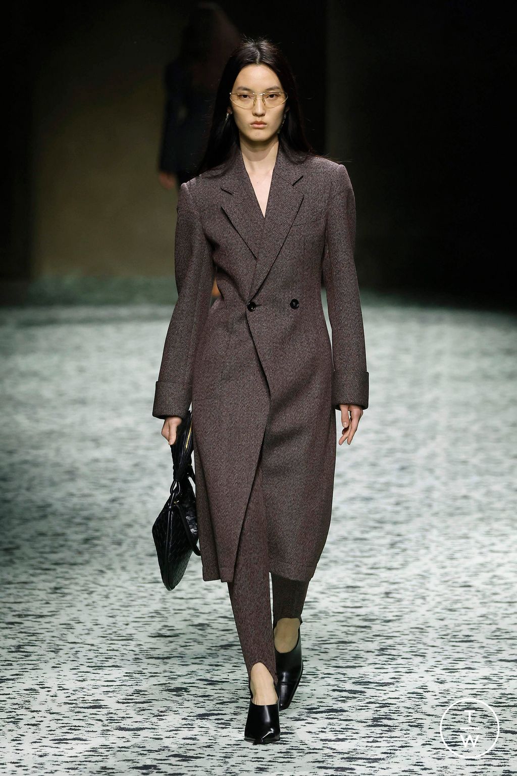 Fashion Week Milan Fall/Winter 2023 look 27 from the Bottega Veneta collection womenswear