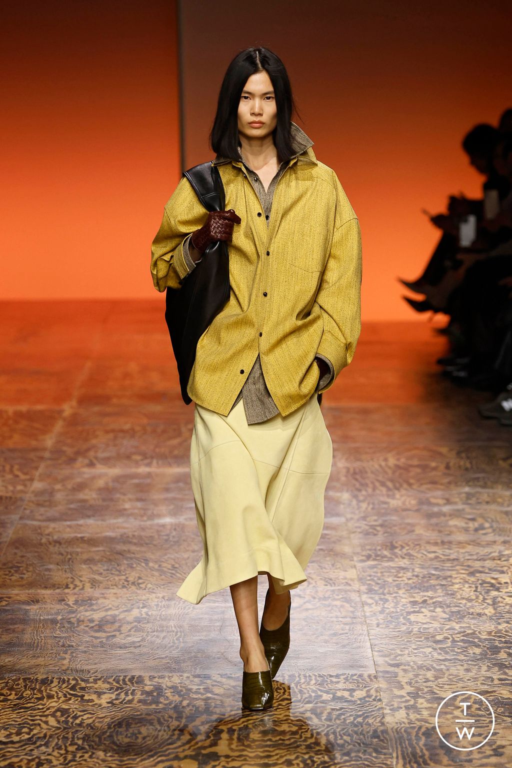 Fashion Week Milan Fall/Winter 2024 look 3 de la collection Bottega Veneta womenswear
