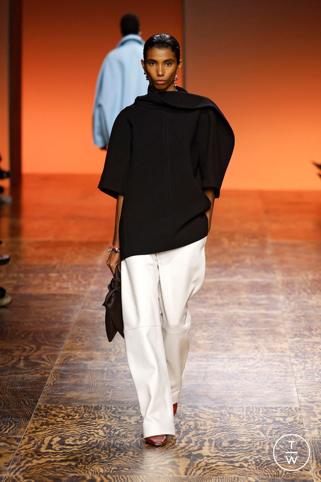 Fashion Week Milan Fall/Winter 2024 look 11 de la collection Bottega Veneta womenswear