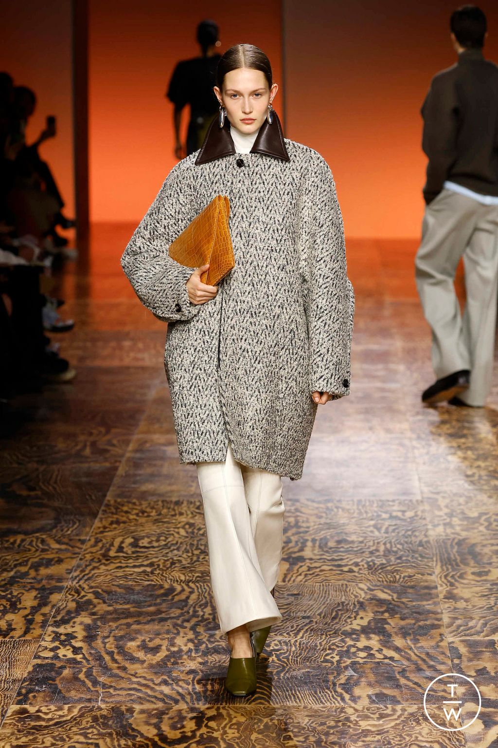 Fashion Week Milan Fall/Winter 2024 look 12 from the Bottega Veneta collection womenswear