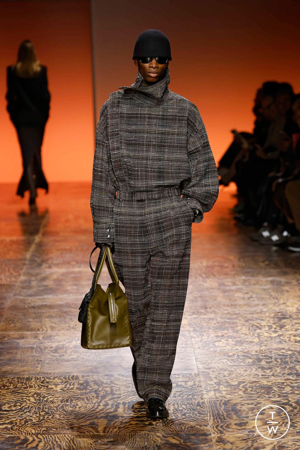Fashion Week Milan Fall/Winter 2024 look 27 from the Bottega Veneta collection womenswear