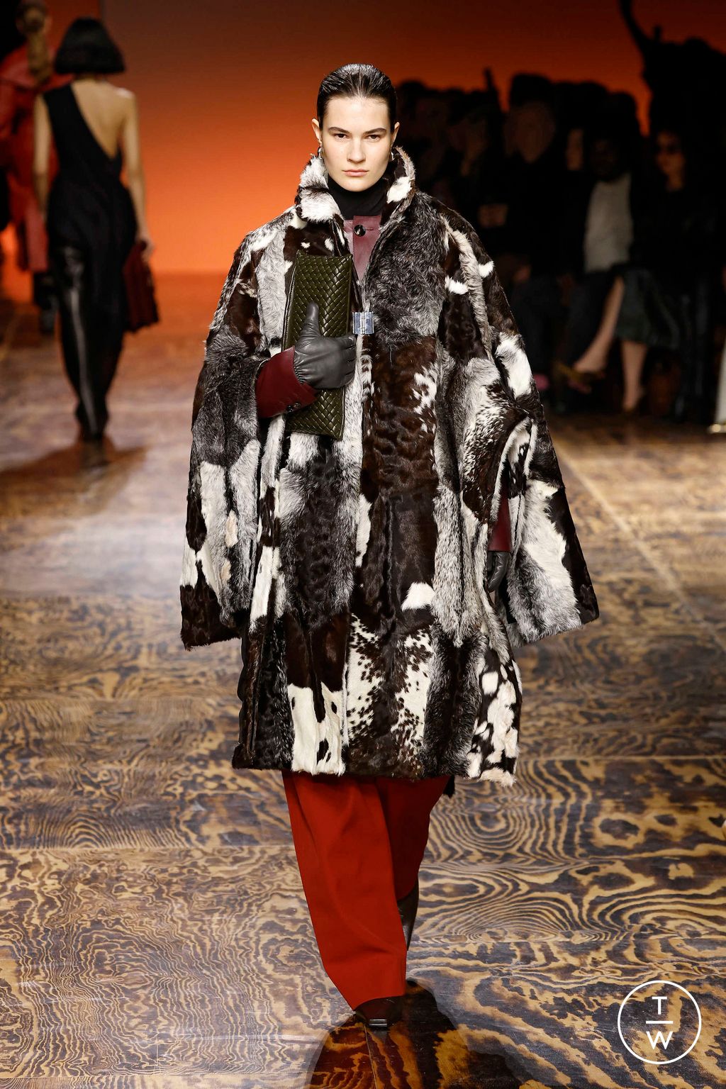 Fashion Week Milan Fall/Winter 2024 look 33 de la collection Bottega Veneta womenswear