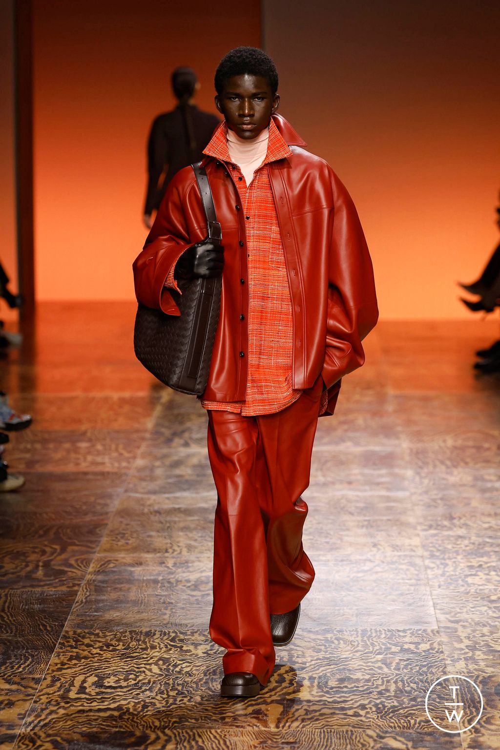 Fashion Week Milan Fall/Winter 2024 look 47 from the Bottega Veneta collection womenswear