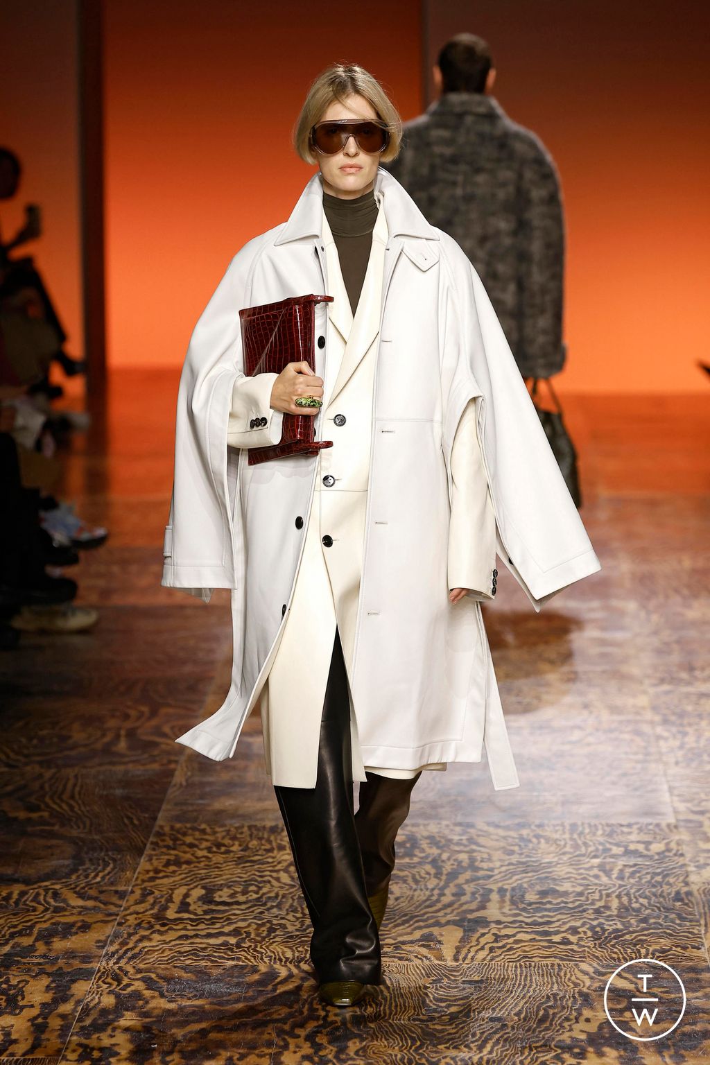 Fashion Week Milan Fall/Winter 2024 look 53 from the Bottega Veneta collection 女装