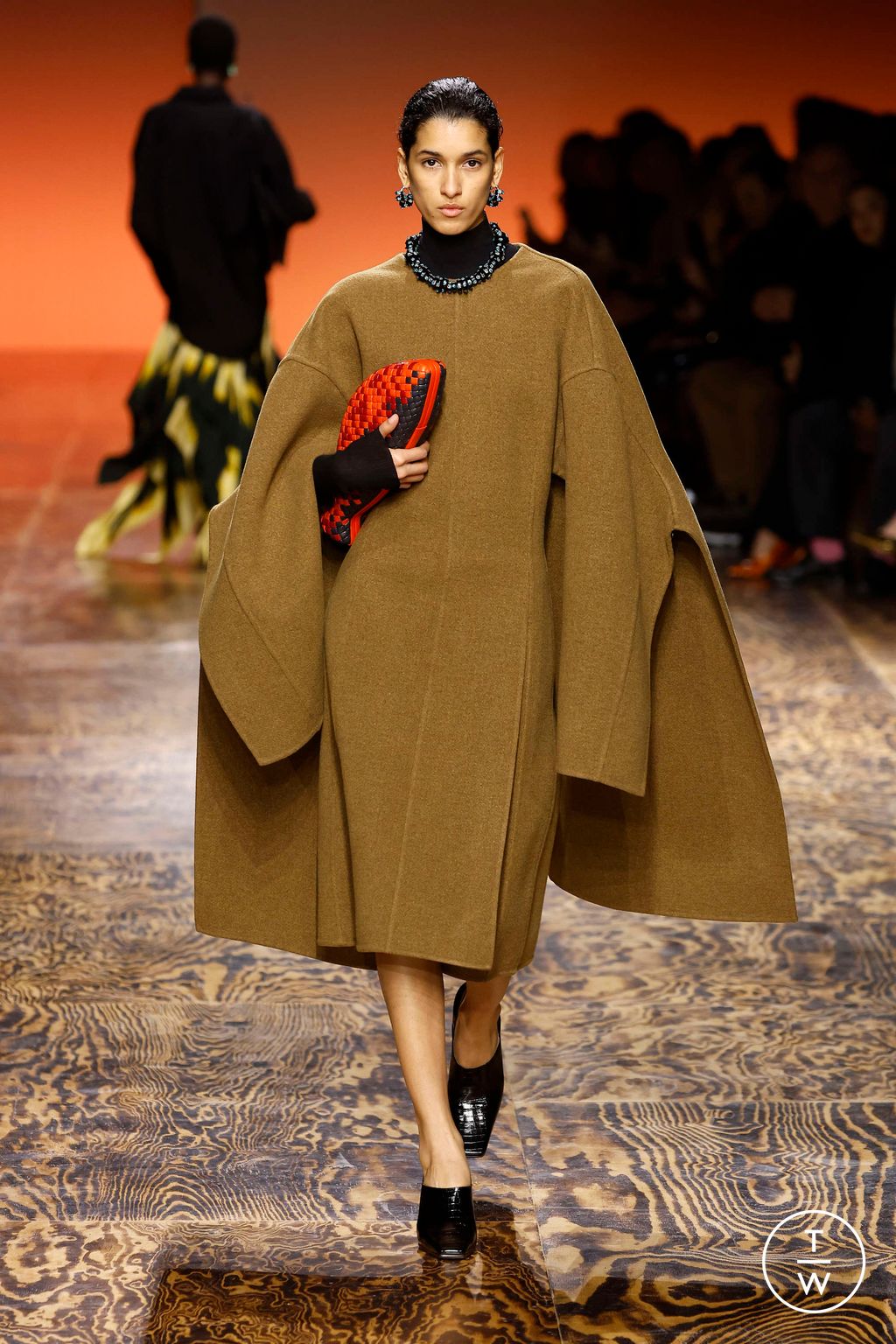 Fashion Week Milan Fall/Winter 2024 look 63 de la collection Bottega Veneta womenswear