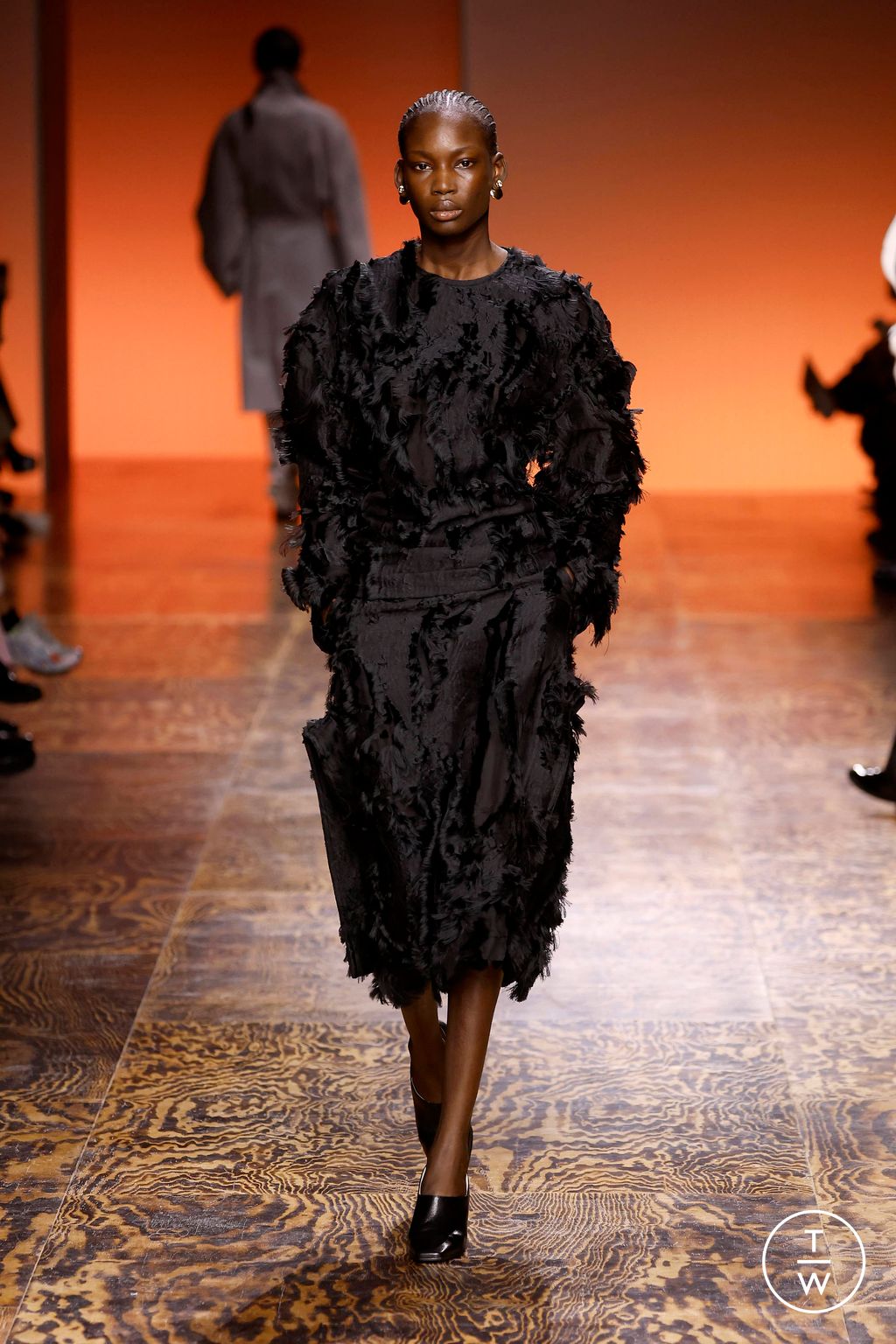 Fashion Week Milan Fall/Winter 2024 look 73 from the Bottega Veneta collection 女装
