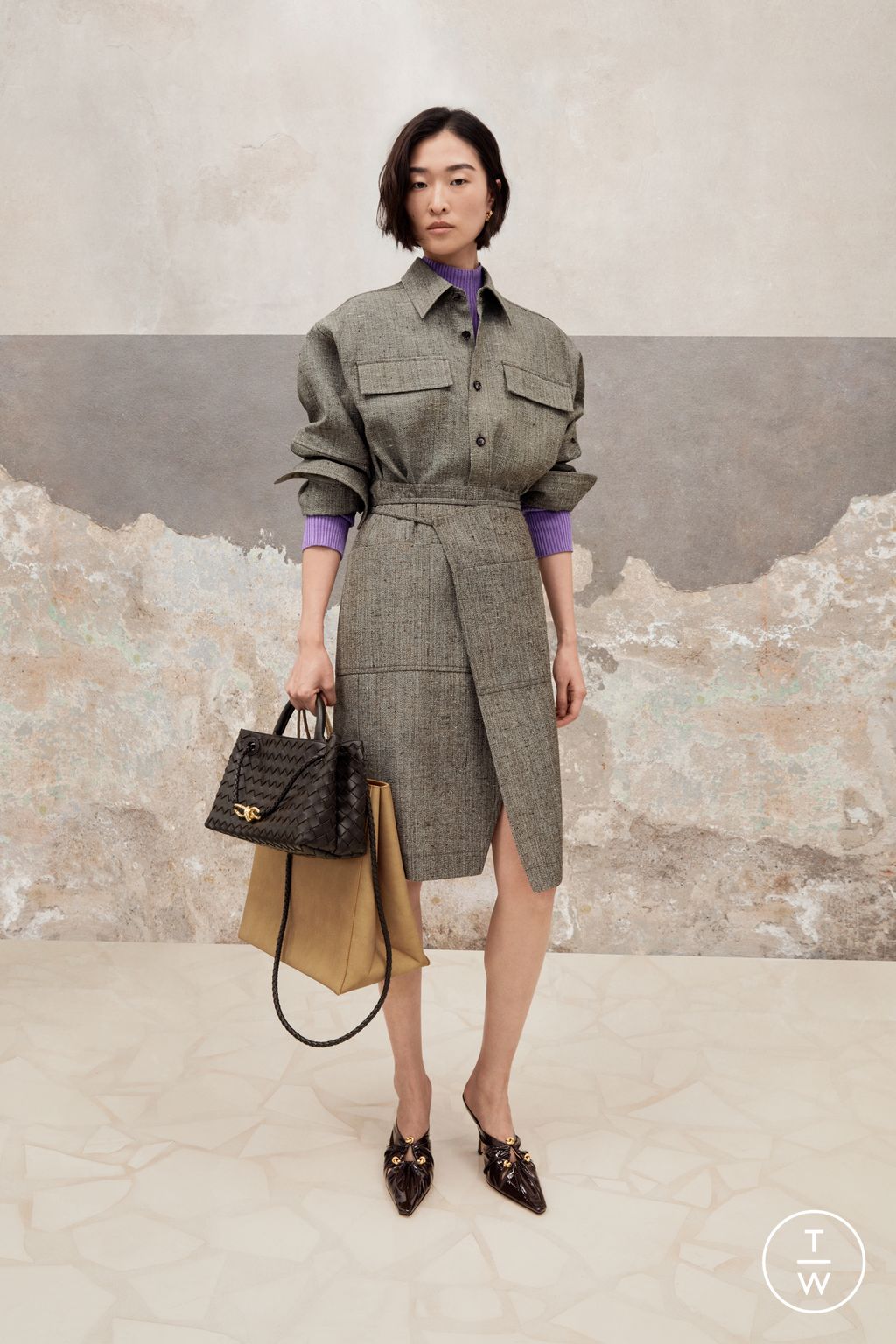 Fashion Week Milan Pre-Fall 2023 look 10 from the Bottega Veneta collection womenswear