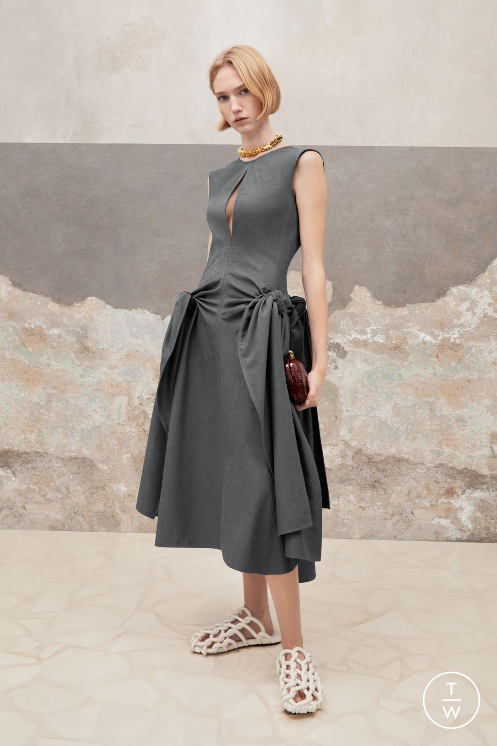 Fashion Week Milan Pre-Fall 2023 look 64 de la collection Bottega Veneta womenswear