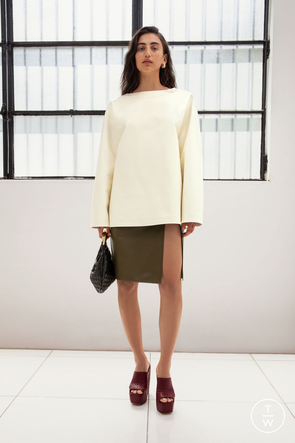 Fashion Week Milan Resort 2023 look 7 de la collection Bottega Veneta womenswear