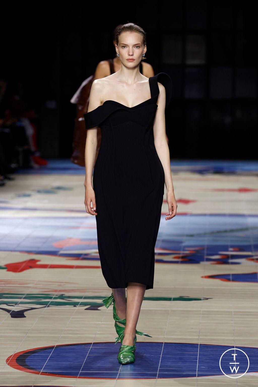Fashion Week Milan Spring/Summer 2024 look 6 from the Bottega Veneta collection 女装