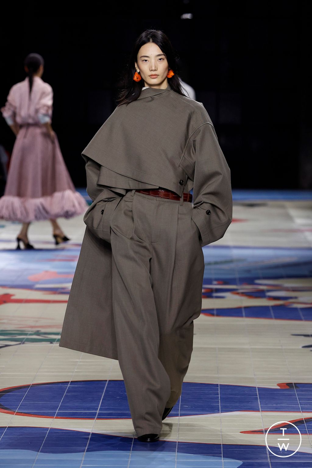 Fashion Week Milan Spring/Summer 2024 look 21 from the Bottega Veneta collection womenswear