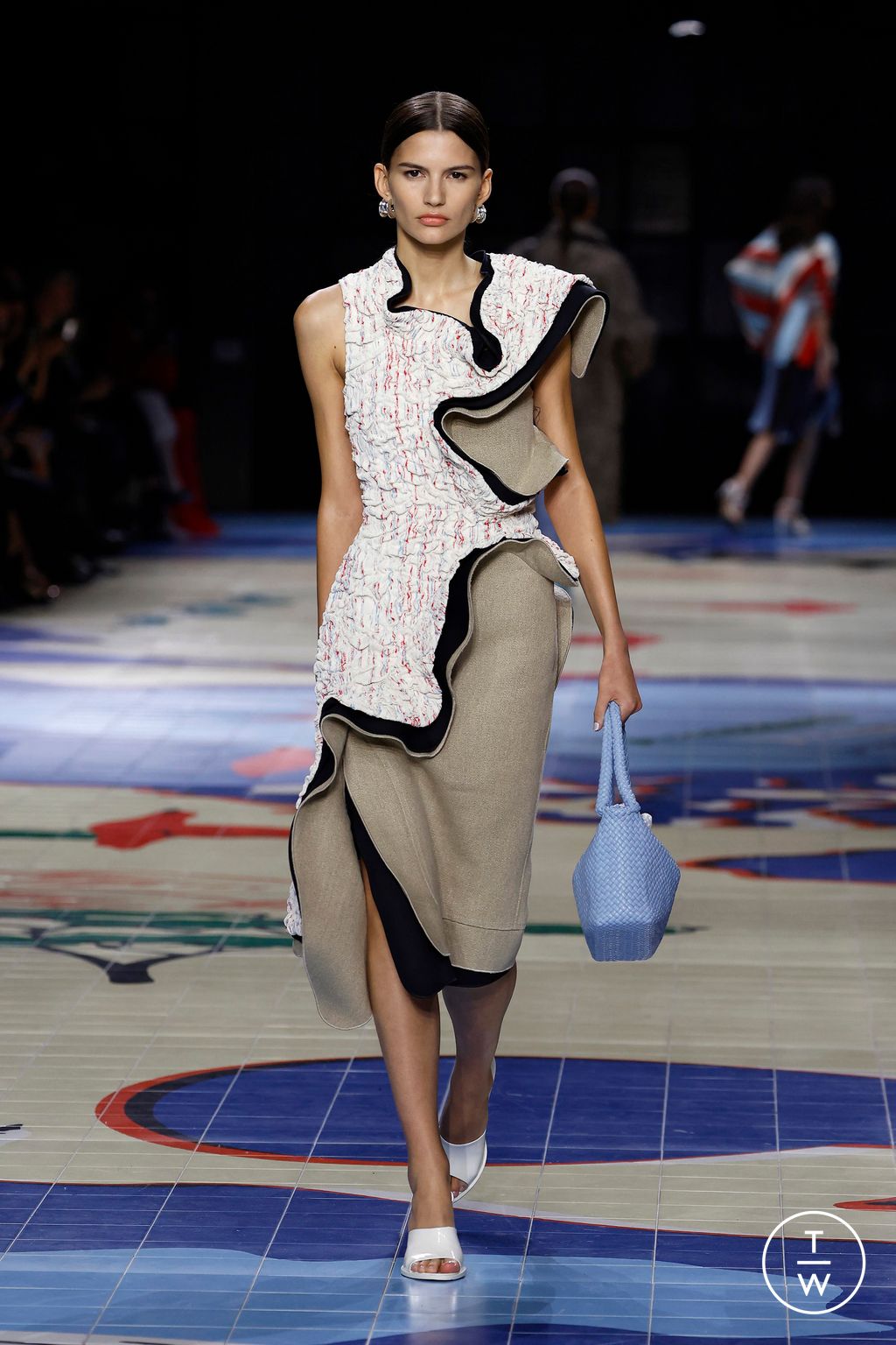 Fashion Week Milan Spring/Summer 2024 look 56 from the Bottega Veneta collection womenswear
